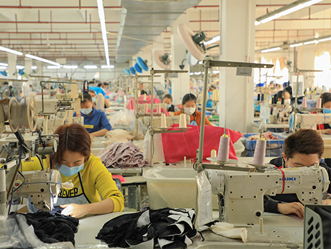 aperçu de l'usine 06 lignes de production de couture normales d'usine